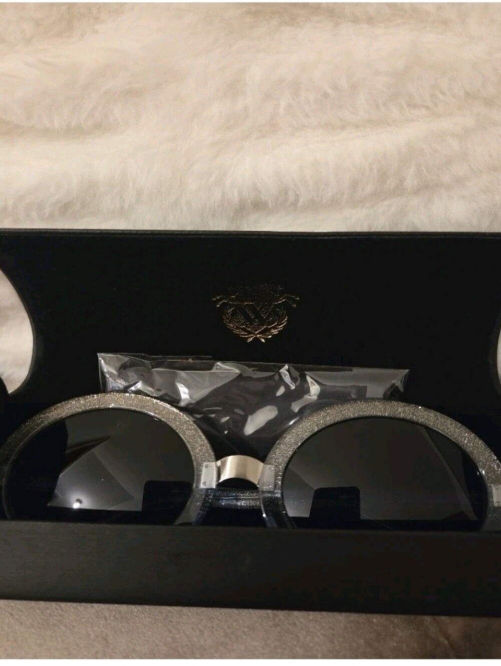 Wildfox Malibu Glitter Round Sunglasses - Silver Glitter & Blue Gradient - Picture 3 of 16